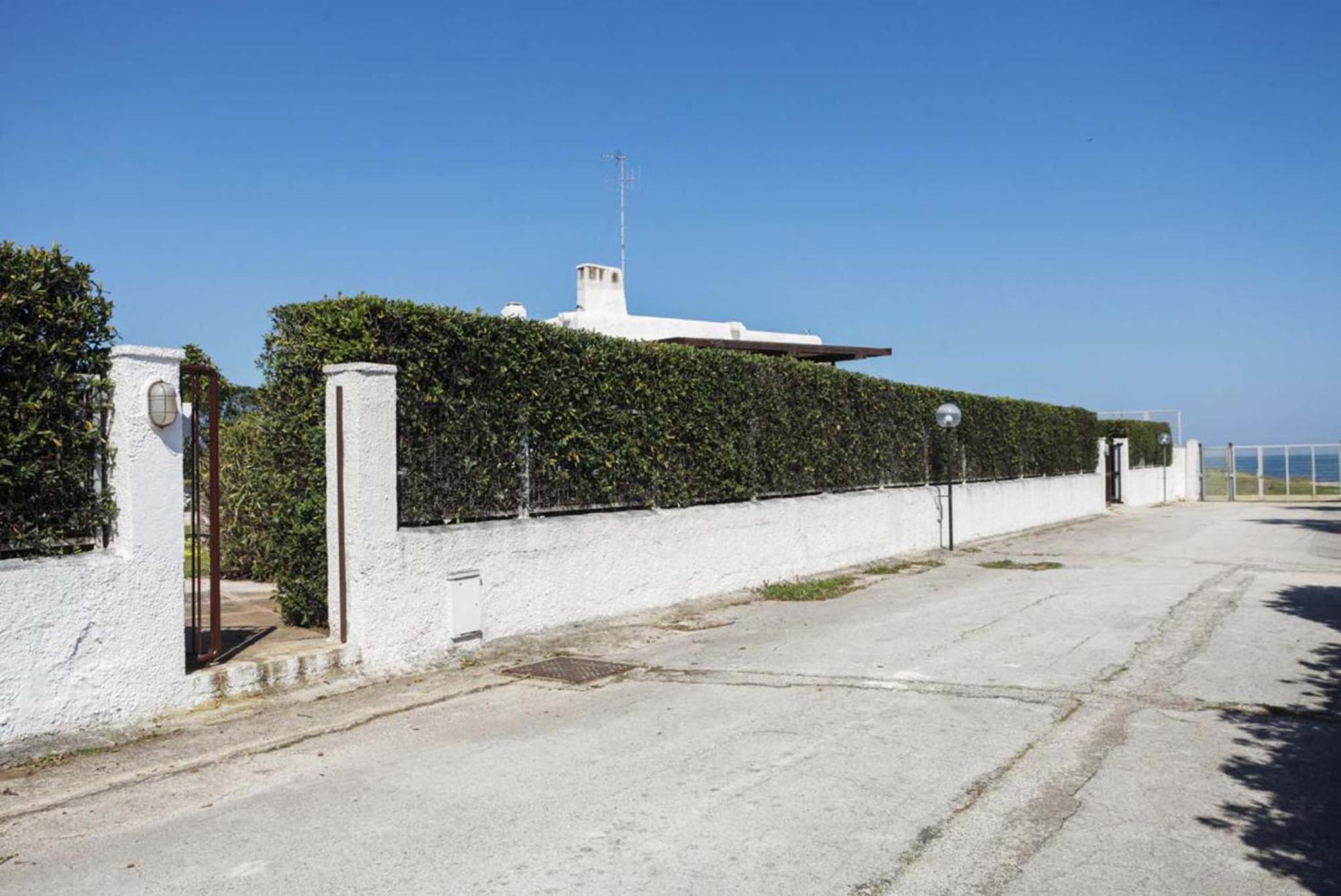 Casaalmare Apartment Mola di Bari Bagian luar foto